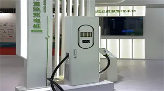 Cost Structure of Off-Grid Energy Storage Systems for Communication