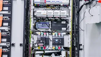 How Should You Connect Lithium Batteries: Series vs Parallel?