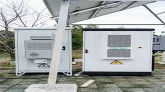 Exploring the Distribution of Photovoltaic Energy Storage in the