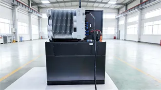 Optimizing Network Reliability with Base Station Energy Storage