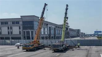 What equipment is in the energy storage power station?